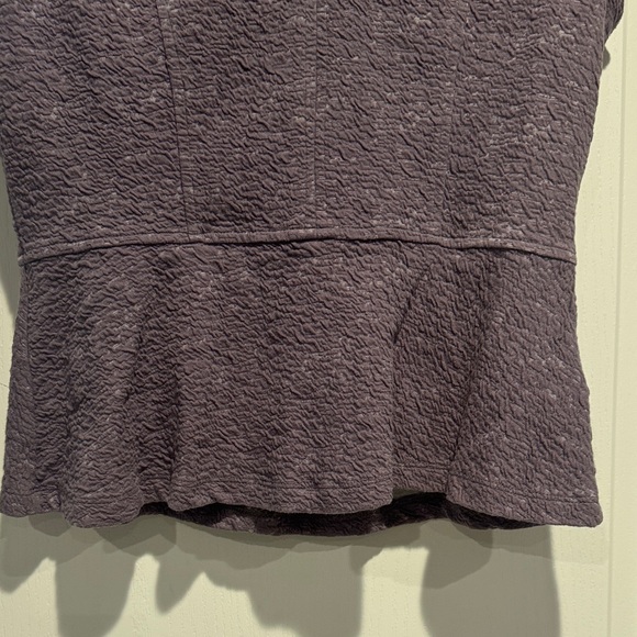 Chic Purple Textured Blouse - Picture 4 of 10